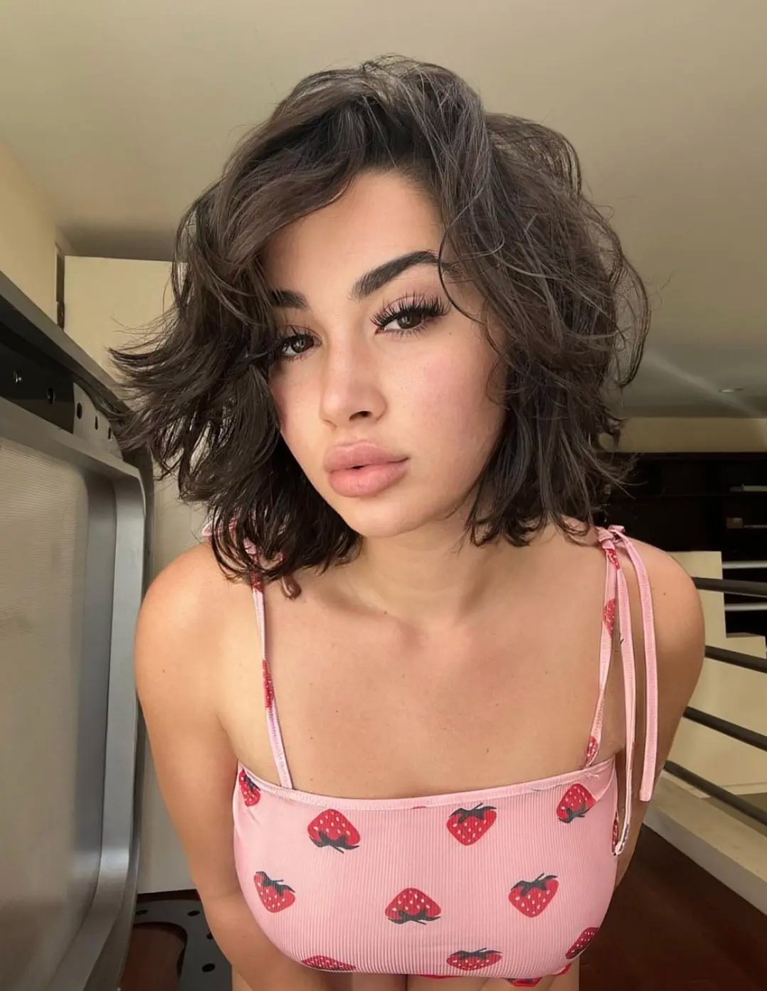 Tutak Etkileyici Bayan Bayan Escort Emel